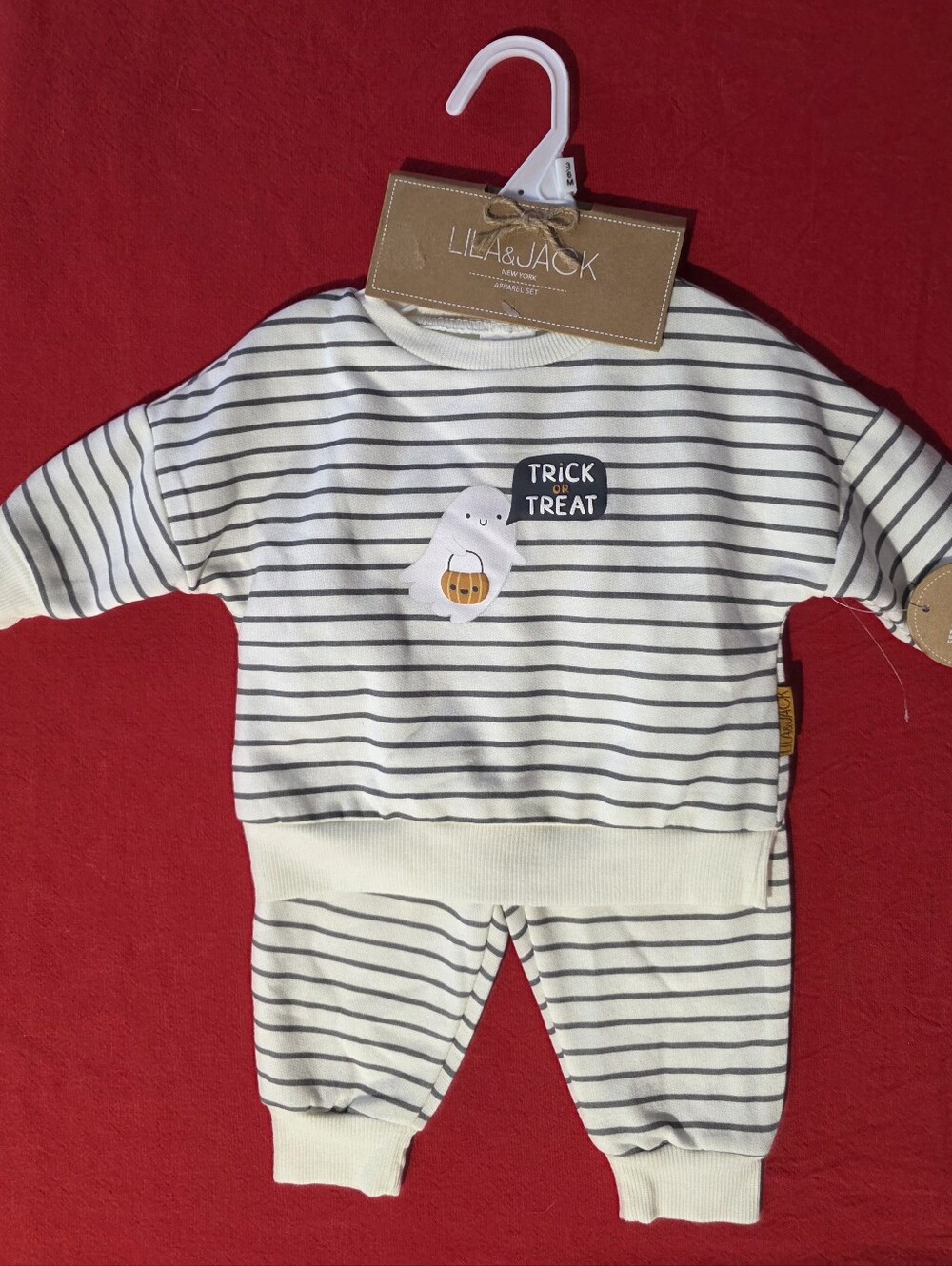 Lila & Jack Cream & Gray Striped 'Trick or Treat' Halloween Jogger Set